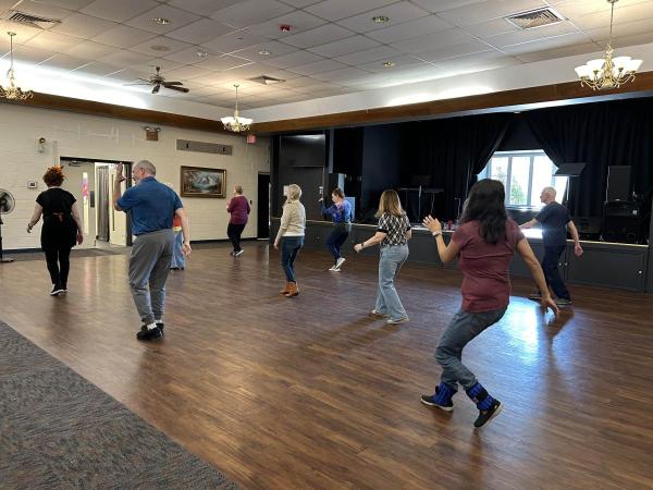 senior-center-dance-class-3