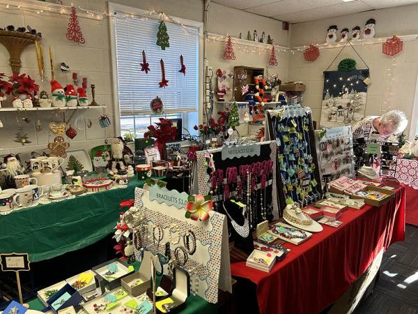 senior-center-gift-shop-4